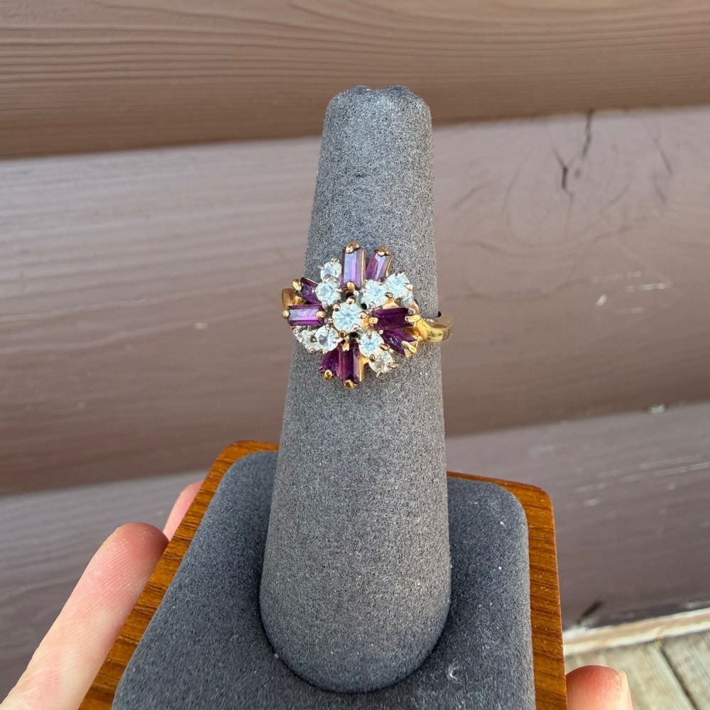 18KGE Cocktail Ring Women Size 6.25 Gold Purple Baguette Floral Cluster Vintage - Picture 3 of 10